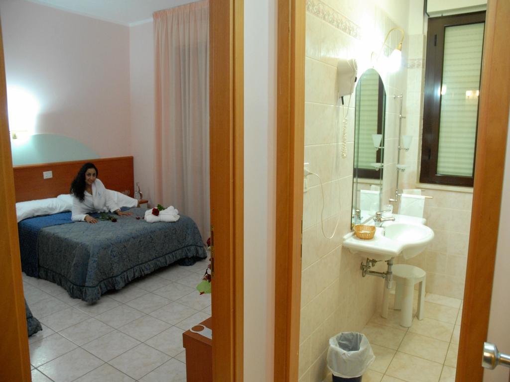 קמפומרינו Aloha Park Hotel חדר תמונה