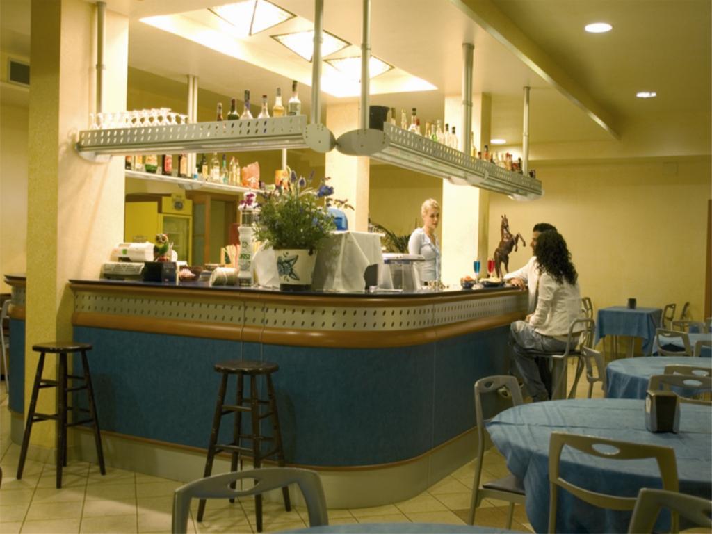 קמפומרינו Aloha Park Hotel מראה חיצוני תמונה