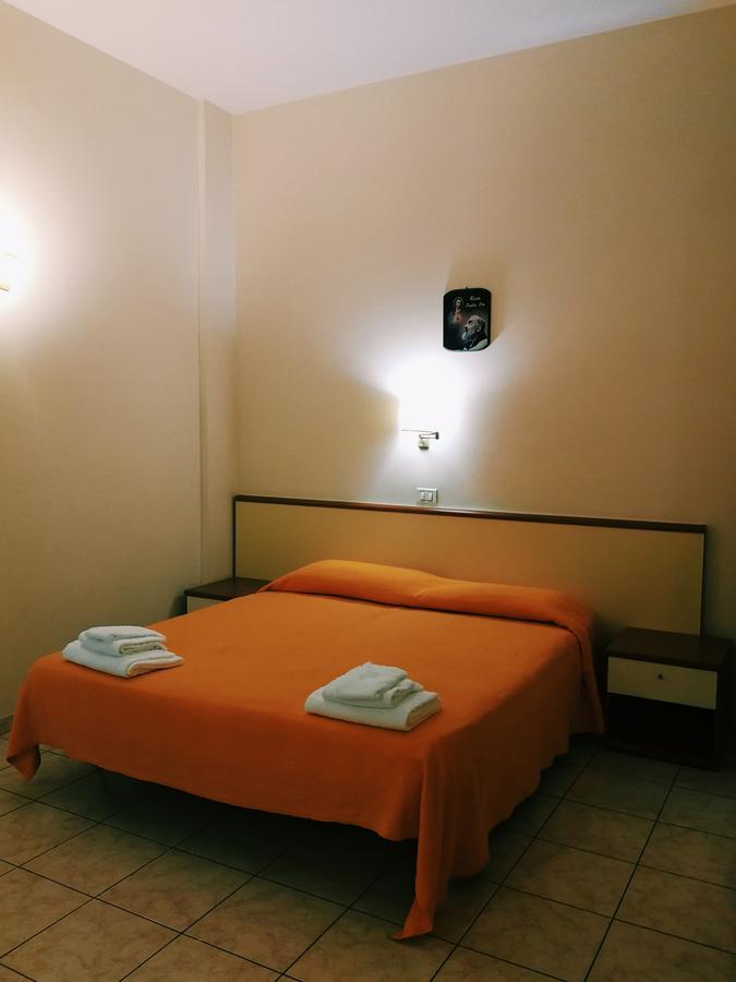 קמפומרינו Aloha Park Hotel מראה חיצוני תמונה