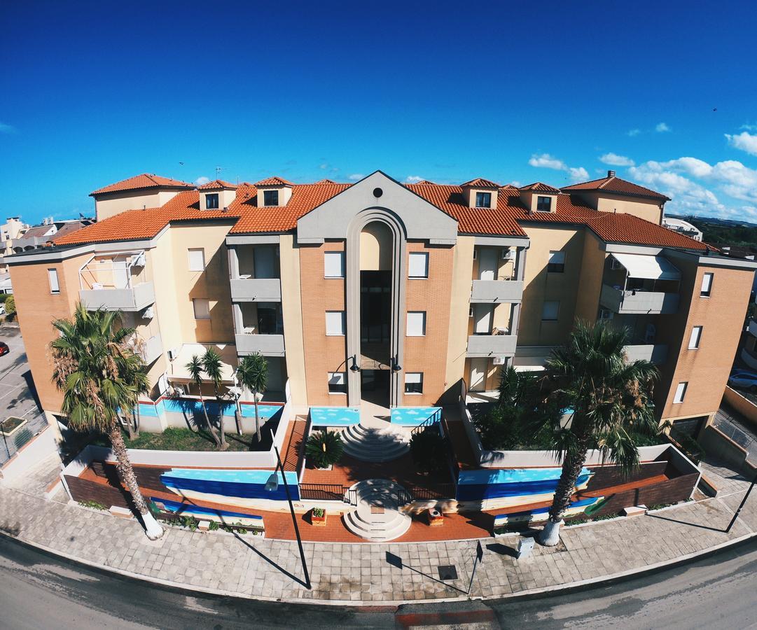 קמפומרינו Aloha Park Hotel מראה חיצוני תמונה
