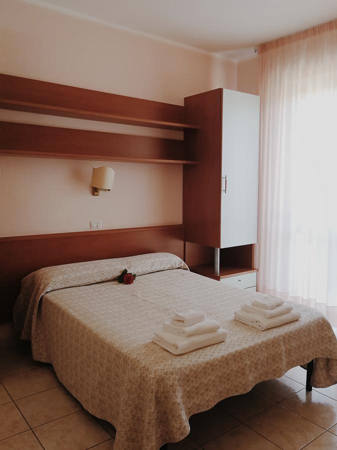 קמפומרינו Aloha Park Hotel מראה חיצוני תמונה