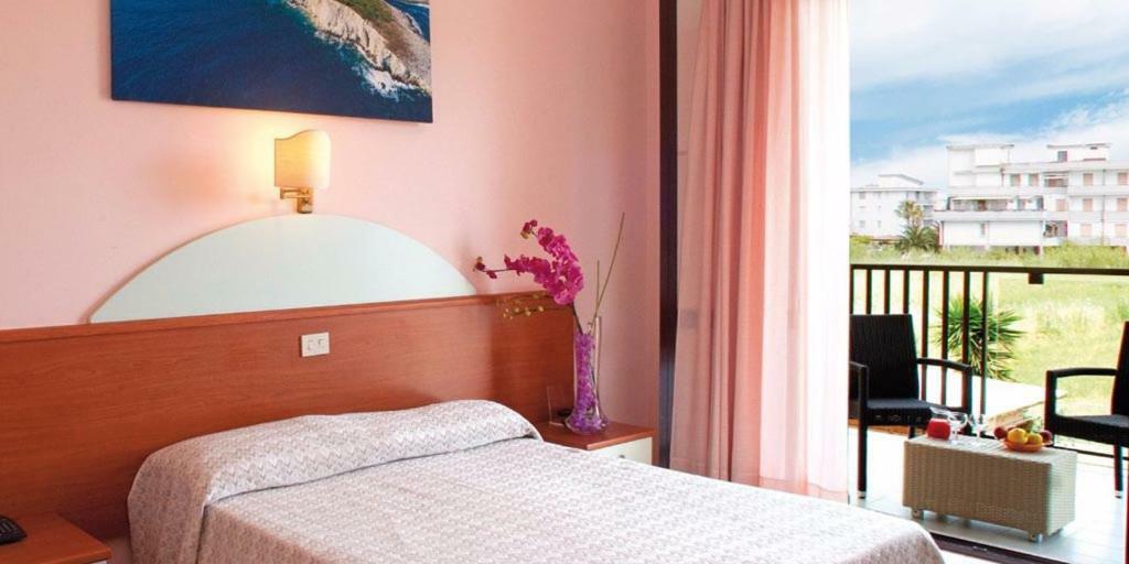 קמפומרינו Aloha Park Hotel מראה חיצוני תמונה
